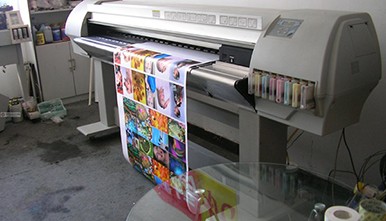 寫(xiě)真/背膠/車(chē)貼